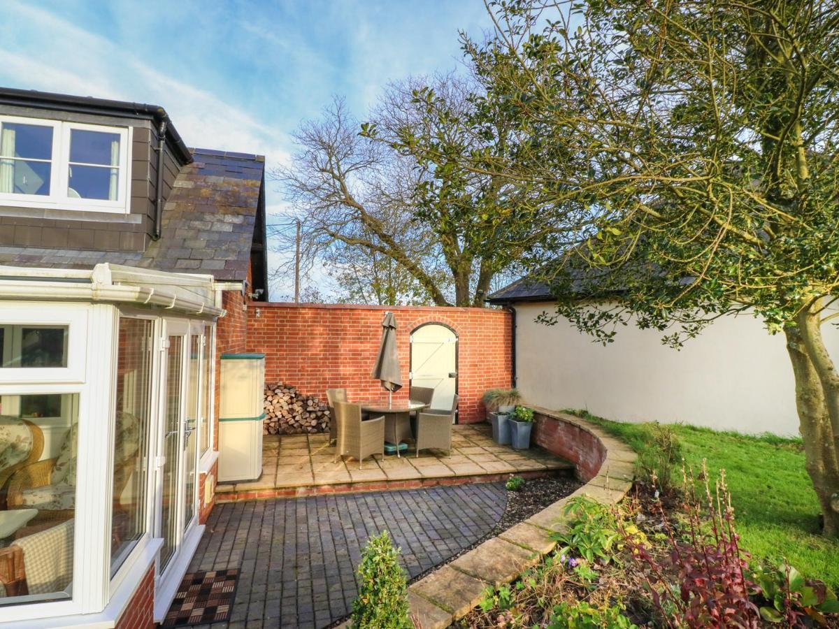 South Lodge Sturminster Newton Exterior photo